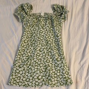 Patterned green and white kids dress, size 10 girls